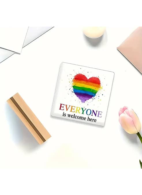 Desk sign "Everyone is welcome here"