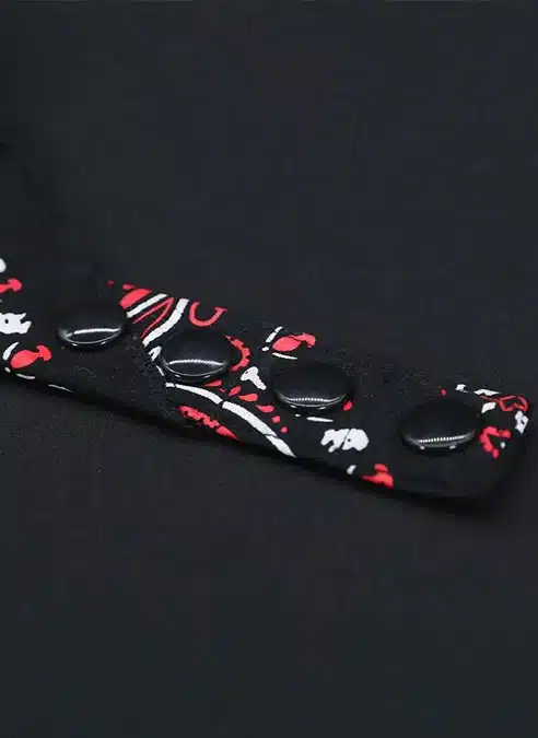 Mr. S Neck Hanky with Zipper Pocket Black / Red