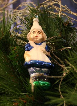 Dutch Farmer Girl Christmas Ornament