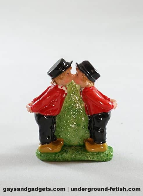 Magnet Kissing Farmer Boys